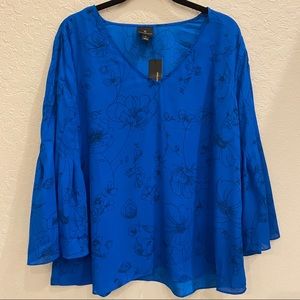 Royal blue bell sleeved top Sz L w/ floral design